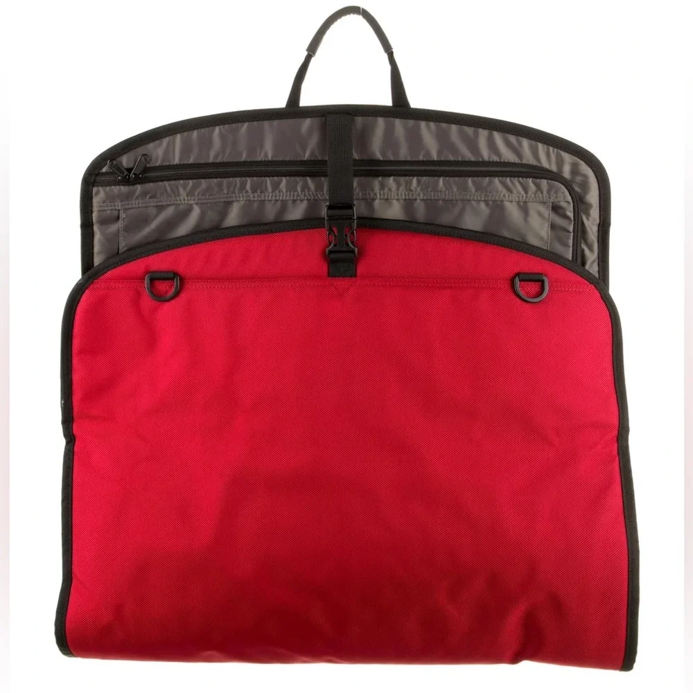 Victorinox Swiss Army Red Nylon Garment Bag